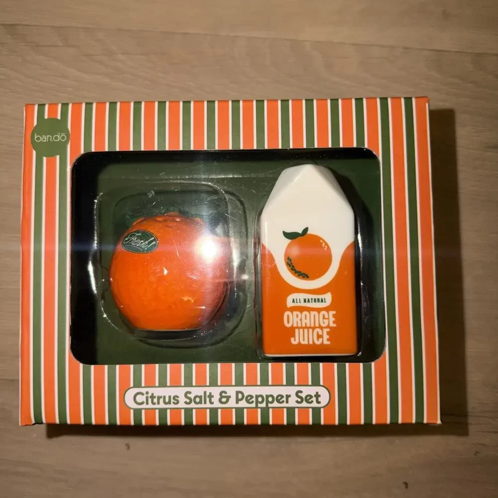 ban.do Citrus Salt & Pepper Shaker Set Orange Juice Ceramic Kitchen Decor NIB